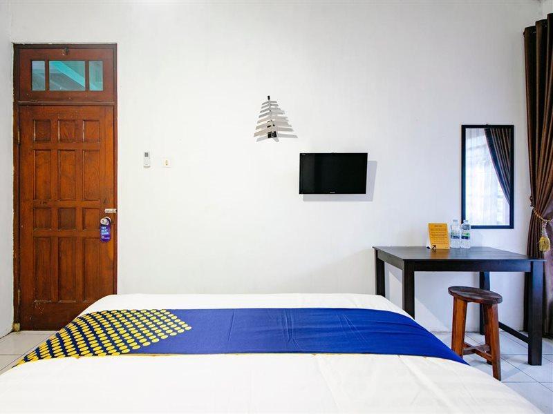 Spot On 2107 Ijo Pupus Syariah Residence Baturetno Buitenkant foto