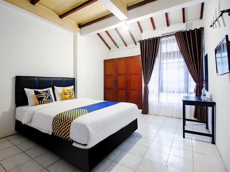 Spot On 2107 Ijo Pupus Syariah Residence Baturetno Buitenkant foto