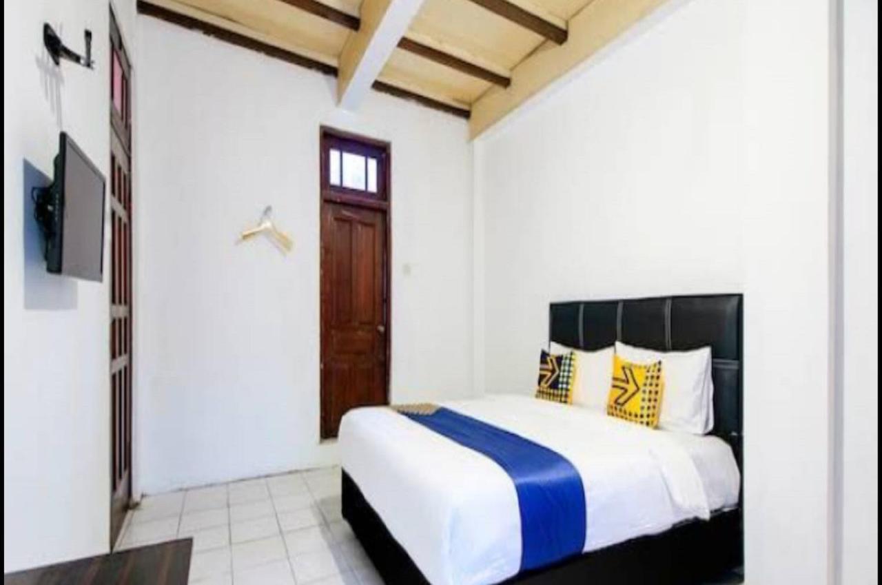 Spot On 2107 Ijo Pupus Syariah Residence Baturetno Buitenkant foto