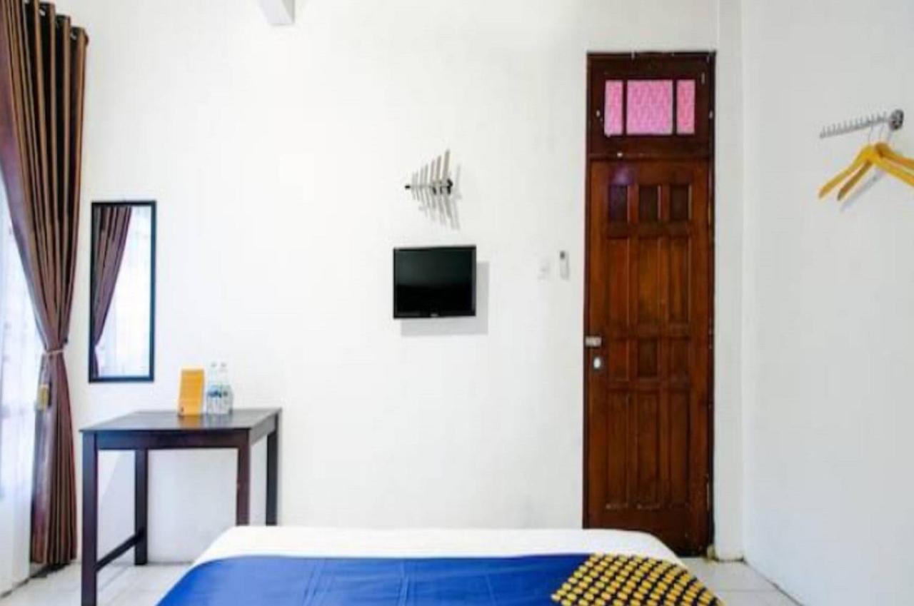Spot On 2107 Ijo Pupus Syariah Residence Baturetno Buitenkant foto