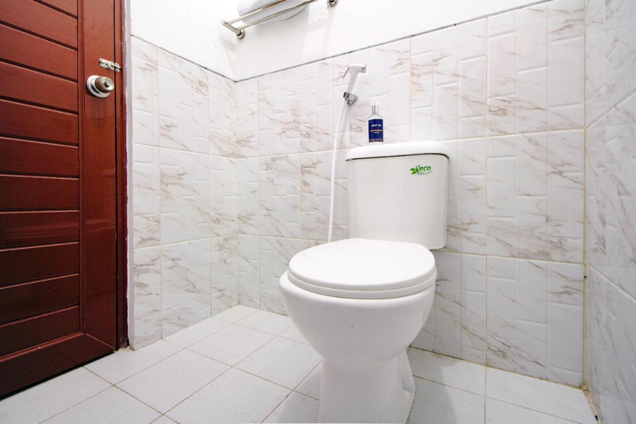 Spot On 2107 Ijo Pupus Syariah Residence Baturetno Buitenkant foto