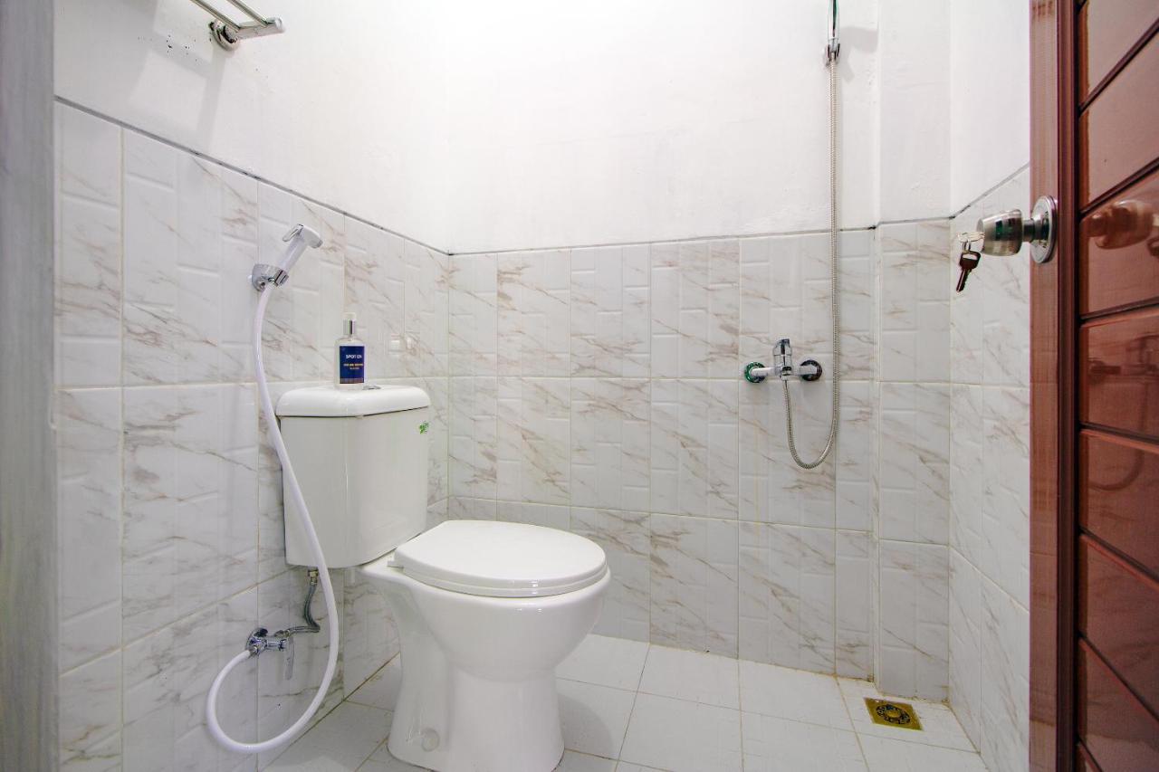Spot On 2107 Ijo Pupus Syariah Residence Baturetno Buitenkant foto