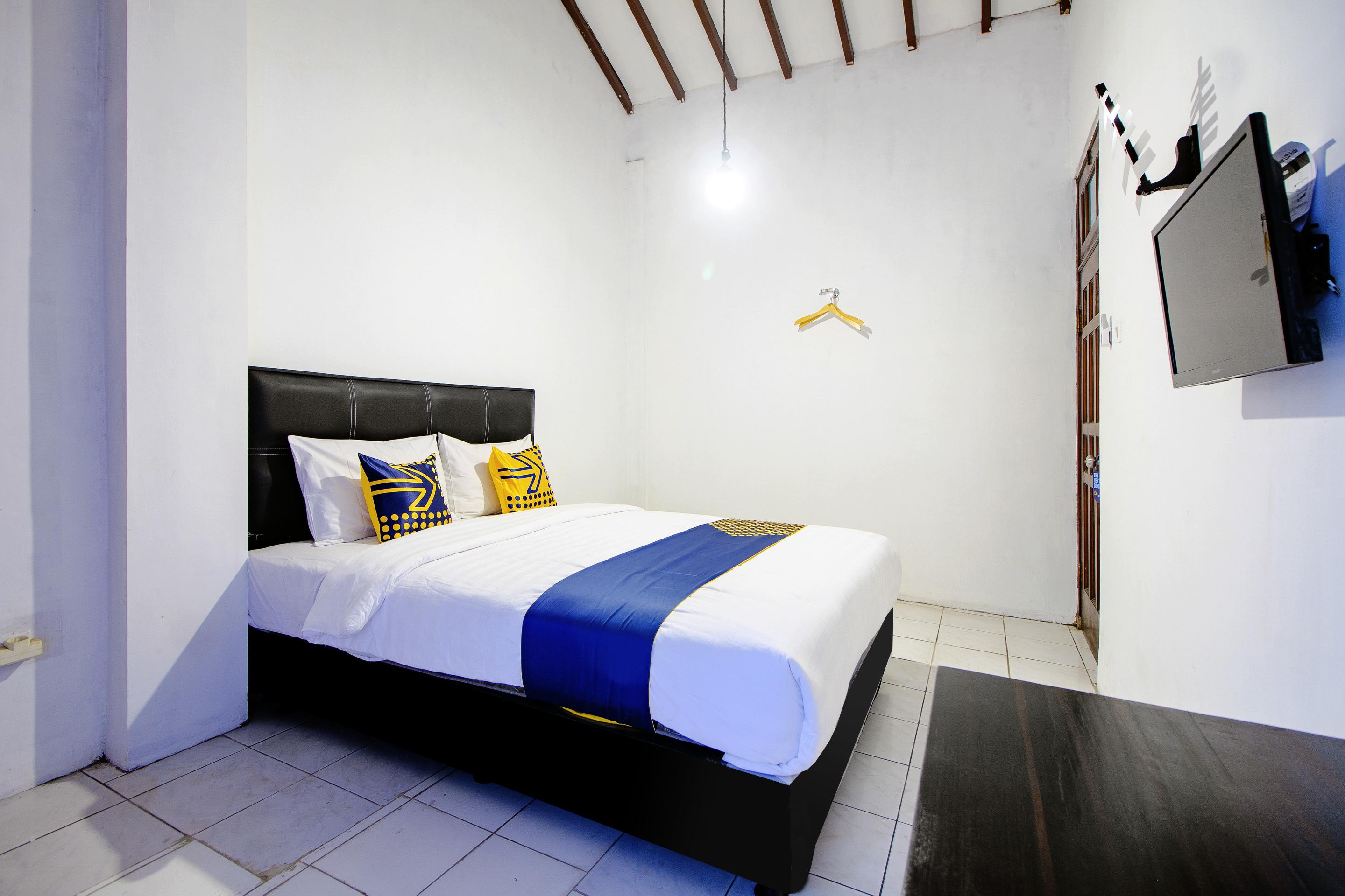 Spot On 2107 Ijo Pupus Syariah Residence Baturetno Buitenkant foto