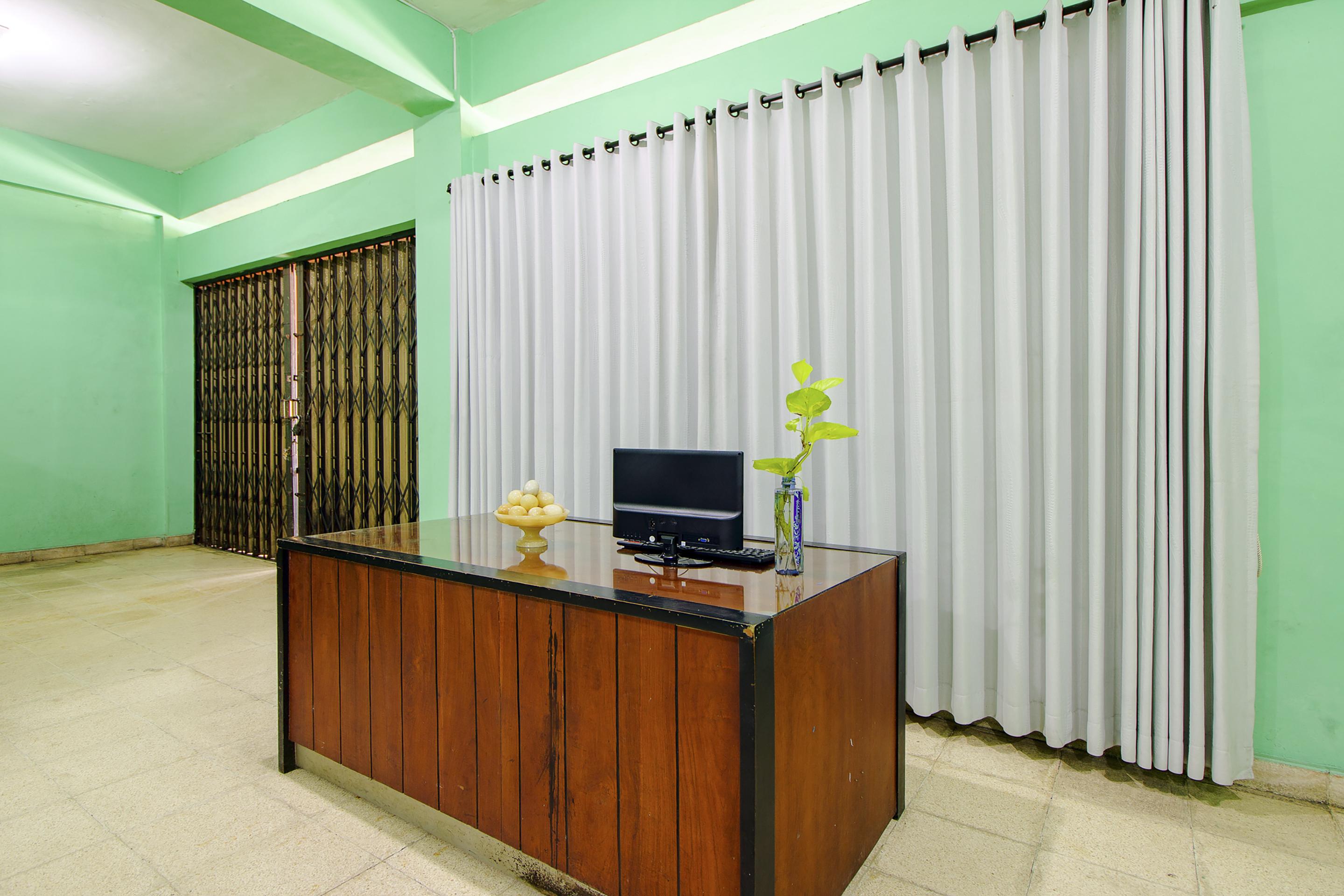 Spot On 2107 Ijo Pupus Syariah Residence Baturetno Buitenkant foto